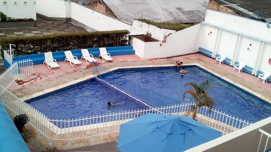 Piscina La Juanita